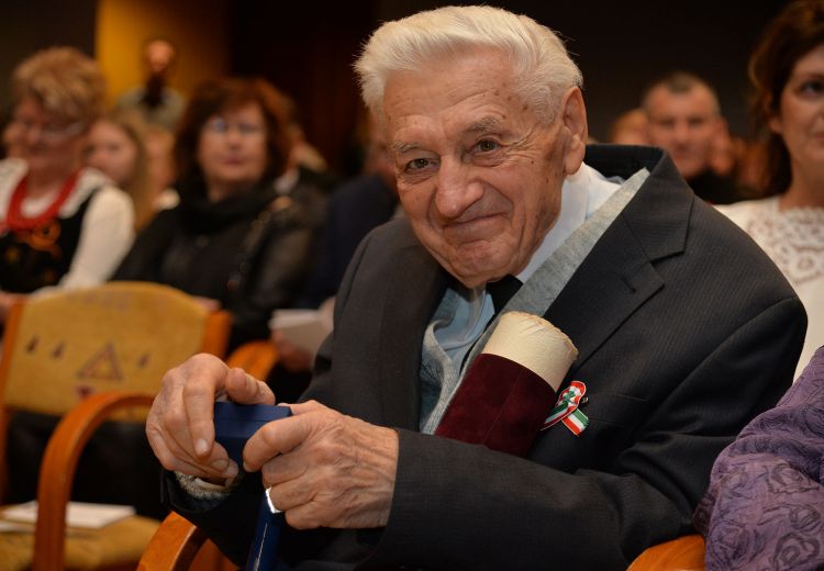 rozsa1