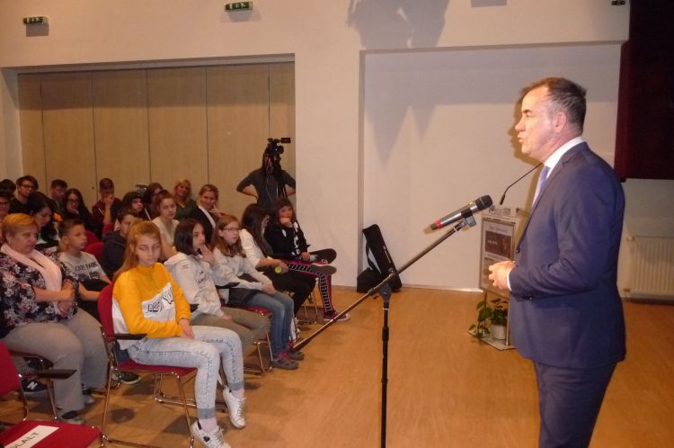 P1520370