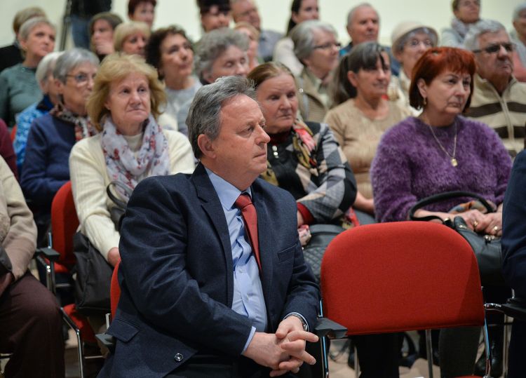 kozosseg2