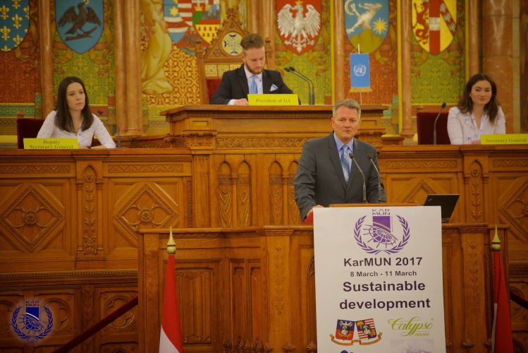 új. 7. A. KARMUN Kucsák