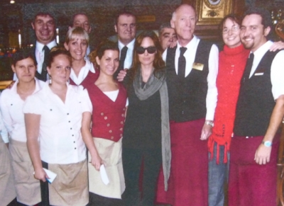 Angelina Jolie lőrinci villámlátogatása