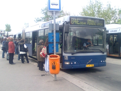 Sűrűbben járnak a buszok