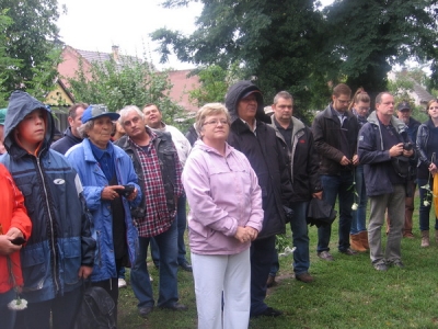 Emlékoszlop a néhai horgászoknak