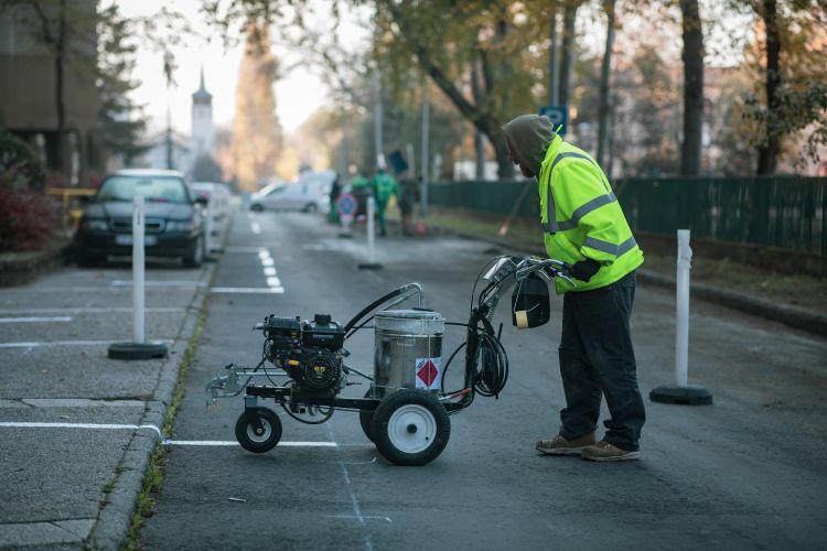 Szabályosabb parkolás