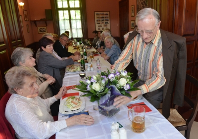 Szívük visszahúzott egykori iskolájukba