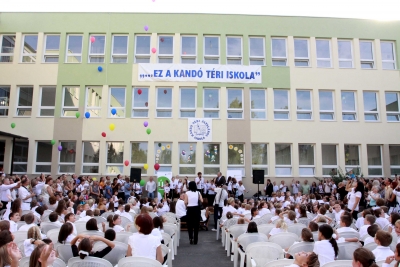 Korszerűsített Kandó iskola várta a tanulókat